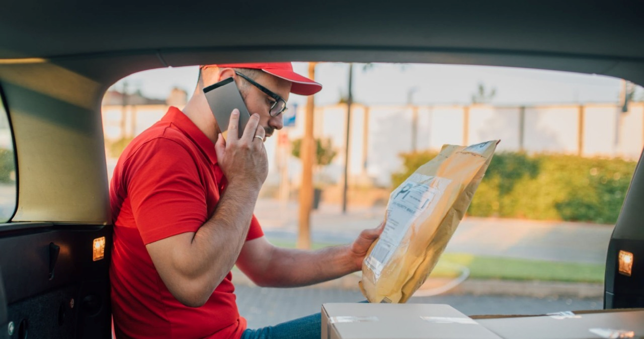 Air Freight vs. Sea Freight: Which is Best for Nigerian Importers?